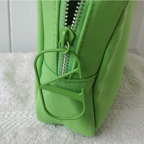 Valentino Green Beauty Bay - Picture 8 of 14